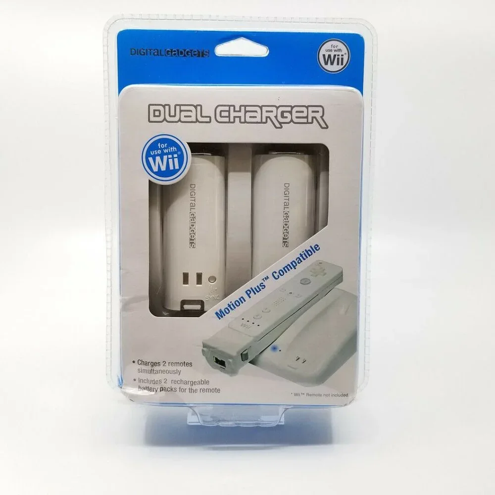 Digital Gadgets Dual Controller Charger Dock With Rechargeable Battery For Wii